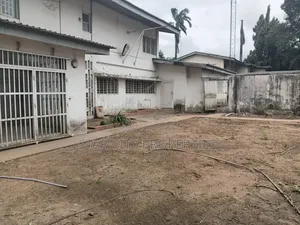 5 Bedroom Detached Duplex on 2000sqm Land for Commercial Use