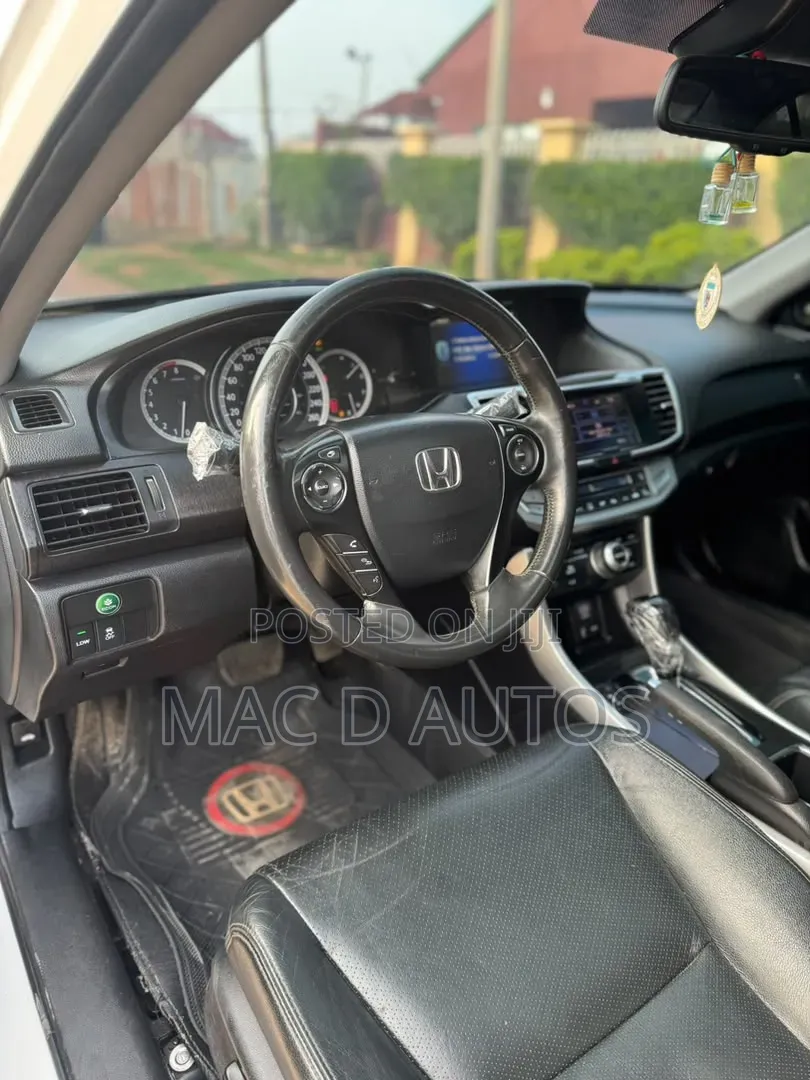 Honda Accord 2013 White