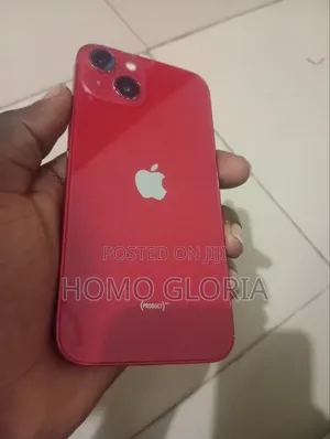 Apple iPhone 13 128 GB Red