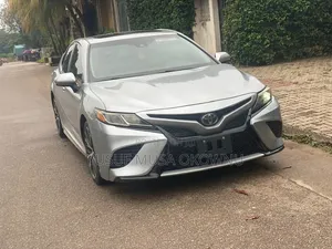 Toyota Camry L (2.5L 4cyl 8A) 2019 Silver