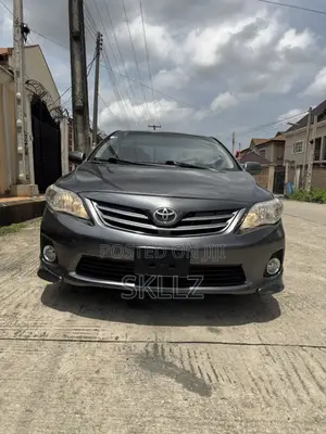 Toyota Corolla 2012 Gray