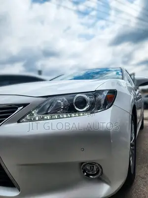 Lexus ES 2014 Silver