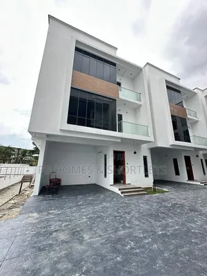 5bdrm Duplex in Lekki Phase 1 for sale