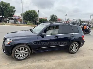 Mercedes-Benz GLK-Class 2011 Black