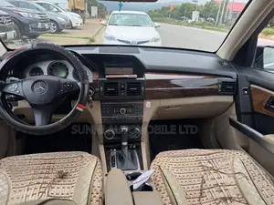 Mercedes-Benz GLK-Class 2011 Black