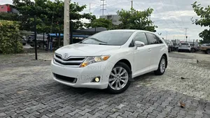 Toyota Venza LE 4dr Wagon (2.7L 4cyl 6A) 2014 White