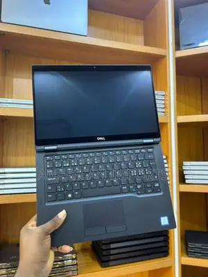 Laptop Dell Latitude 7390 2-in-1 8GB Intel Core i5 SSD 256GB