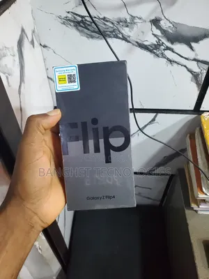 New Samsung Galaxy Z Flip4 512 GB Black