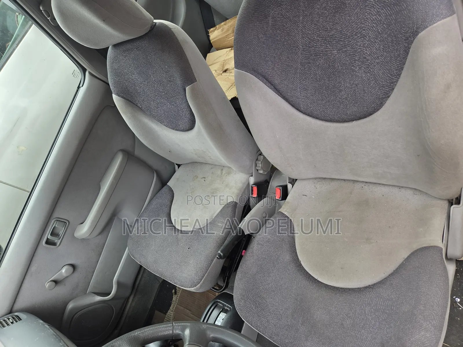 Nissan Micra 2000 Gray