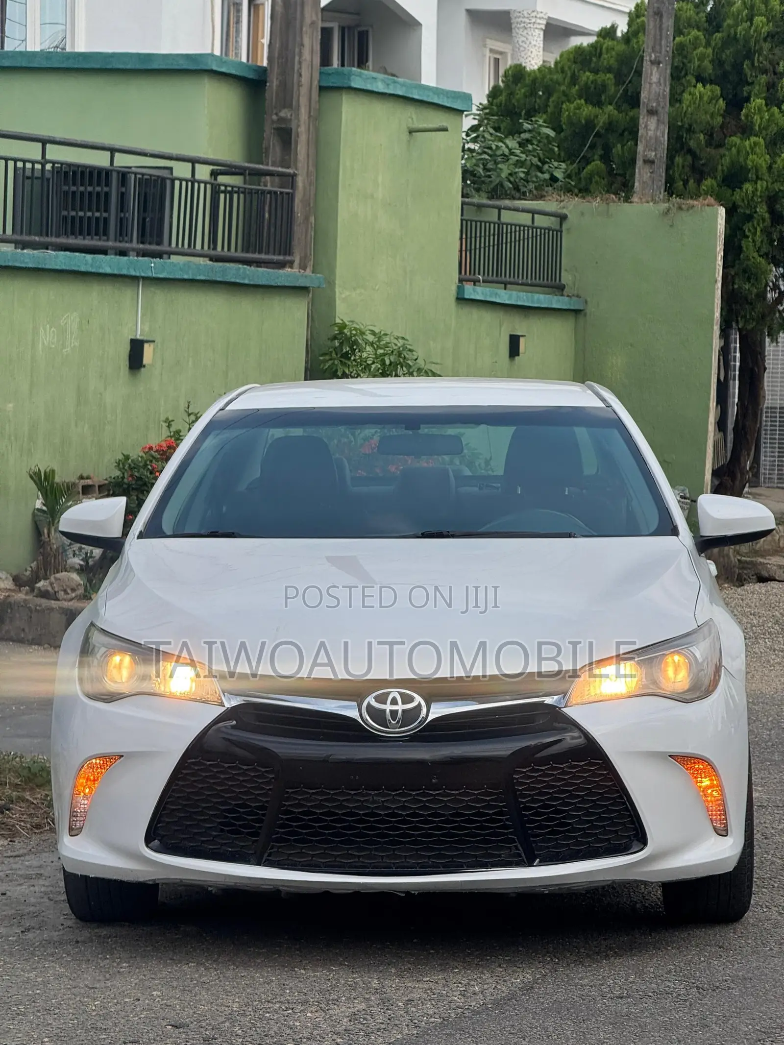 Toyota Camry 2016 White