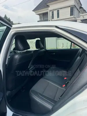 Toyota Camry 2016 White