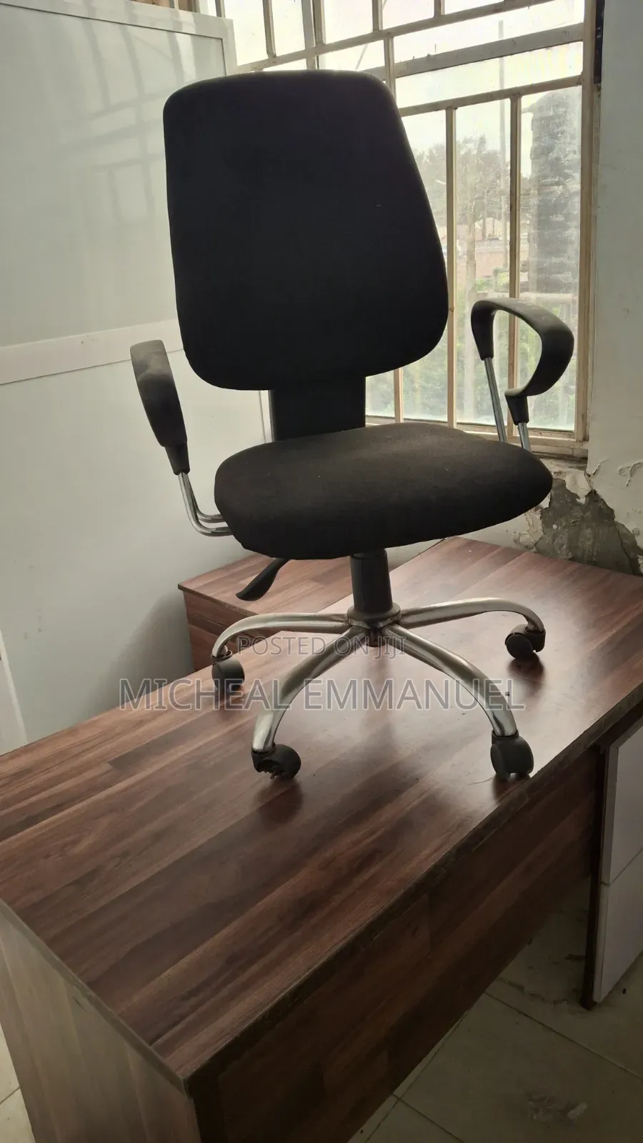 Office Executive Table for Sale.