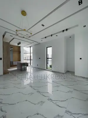 4bdrm Duplex in Orchid, Chevron for sale