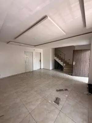 4bdrm Duplex in Life Camp for rent
