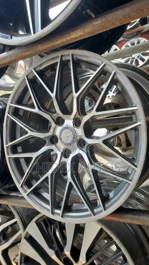18 Inch Rim for Mercedes !;
