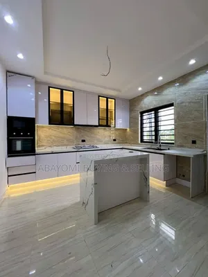 Furnished 3bdrm Duplex in Lekki Phase 1 for sale