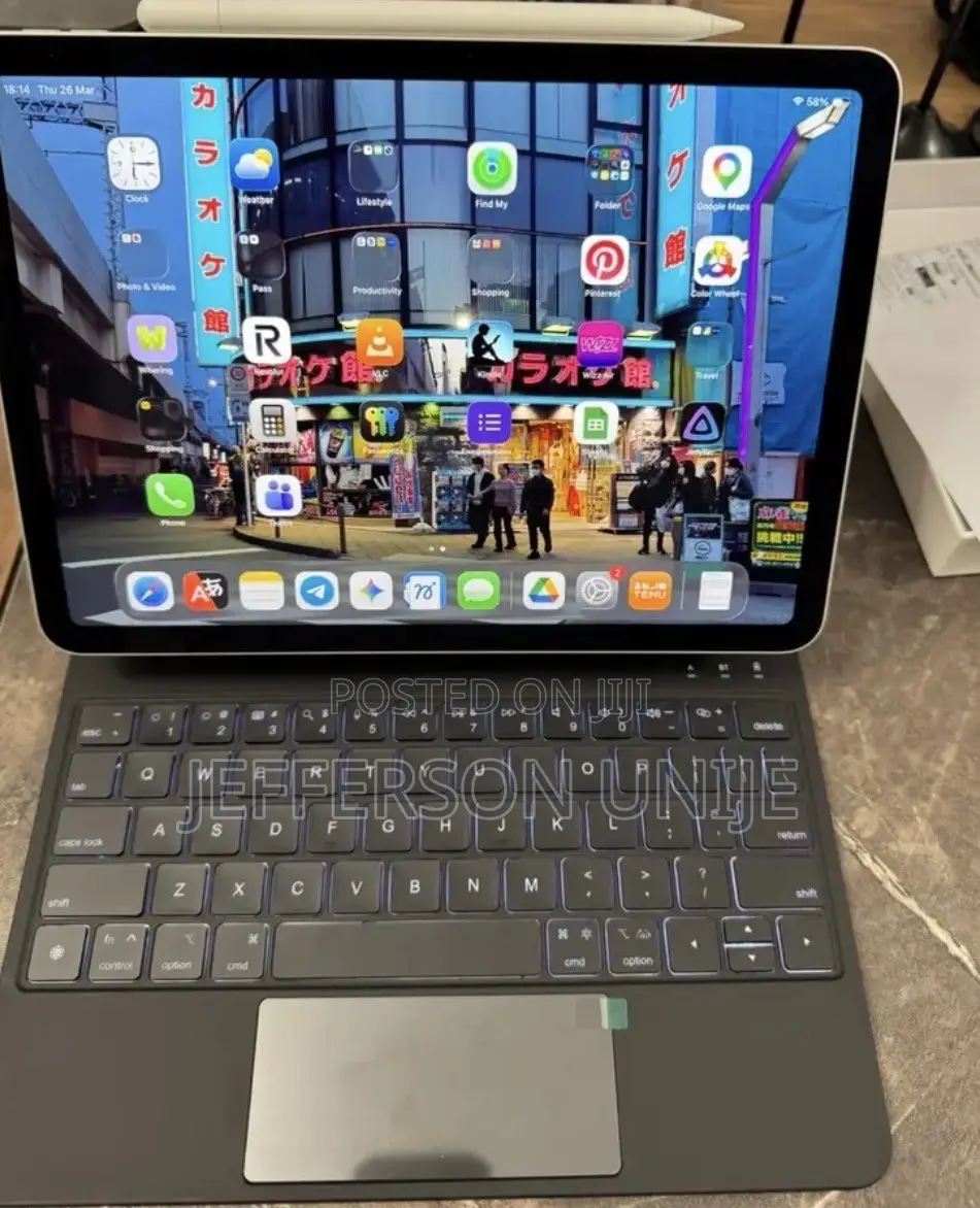 Apple Magic Keyboard Case for iPad Pro 11” / iPad Air