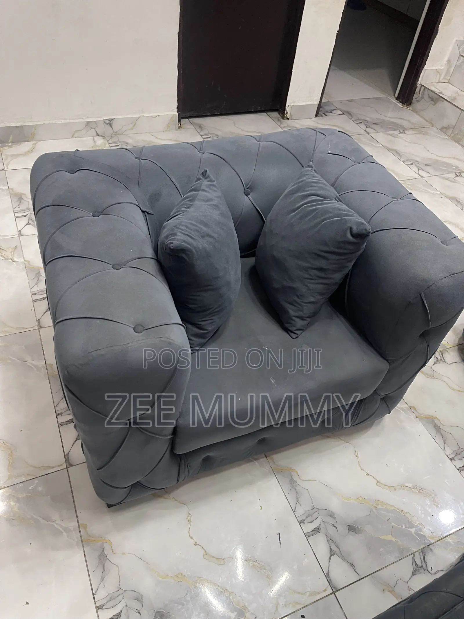 Lshape Chair and Center Table