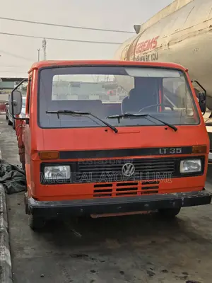 Volkswagen LT 1987 Red