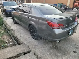 Toyota Avalon 2008 Green