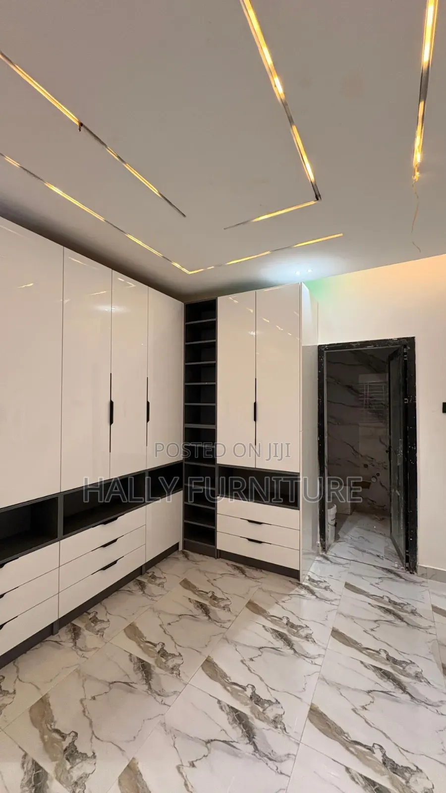 Wardrobe Closet