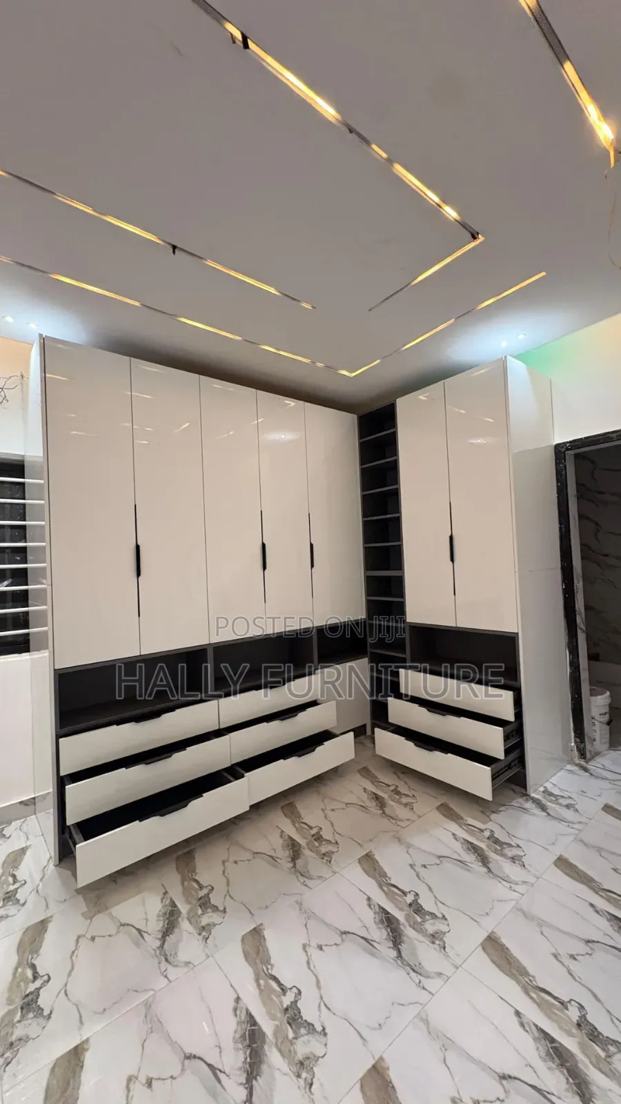 Wardrobe Closet