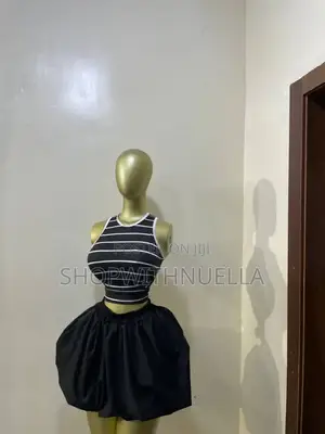 2-Piece Set - Striped Racer Crop Top + Bubble Balloon Shorts / Skirt