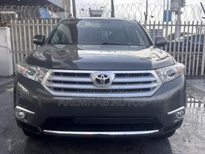 Toyota Highlander Limited 2012 Gray