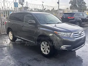 Toyota Highlander Limited 2012 Gray