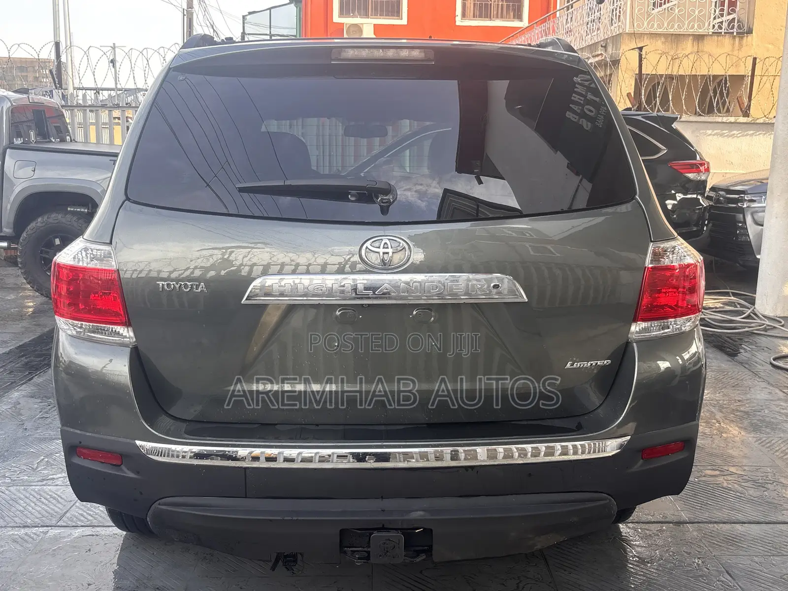 Toyota Highlander Limited 2012 Gray