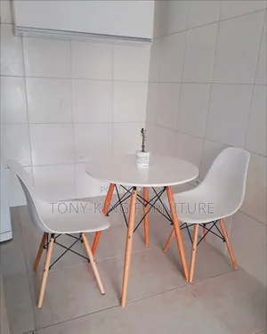 Round Wooden Dining Table Set With 2-Chair