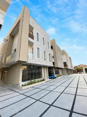 4bdrm Duplex in Parkview Estate for sale