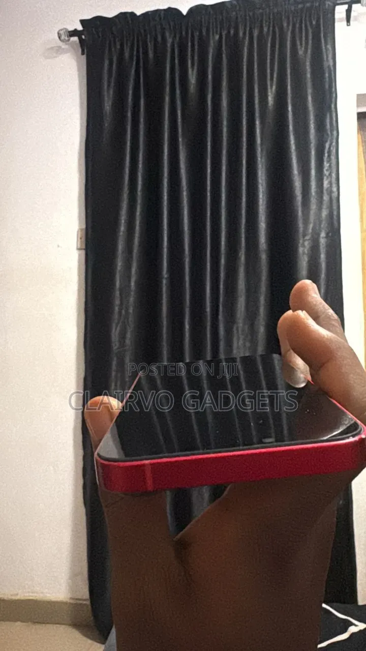Apple iPhone 13 128 GB Red