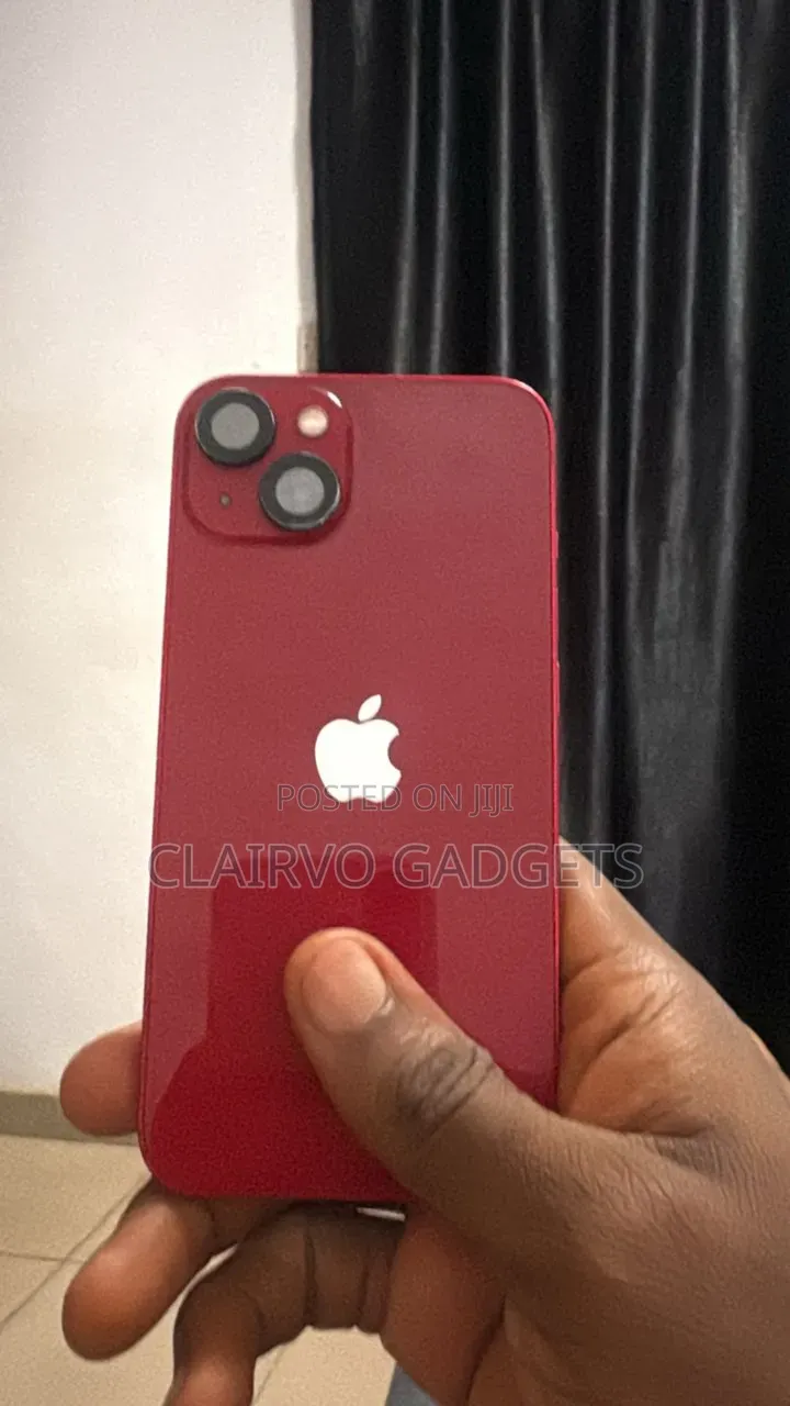 Apple iPhone 13 128 GB Red