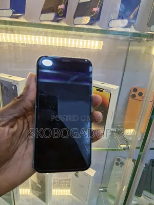 Apple iPhone 11 64 GB Green