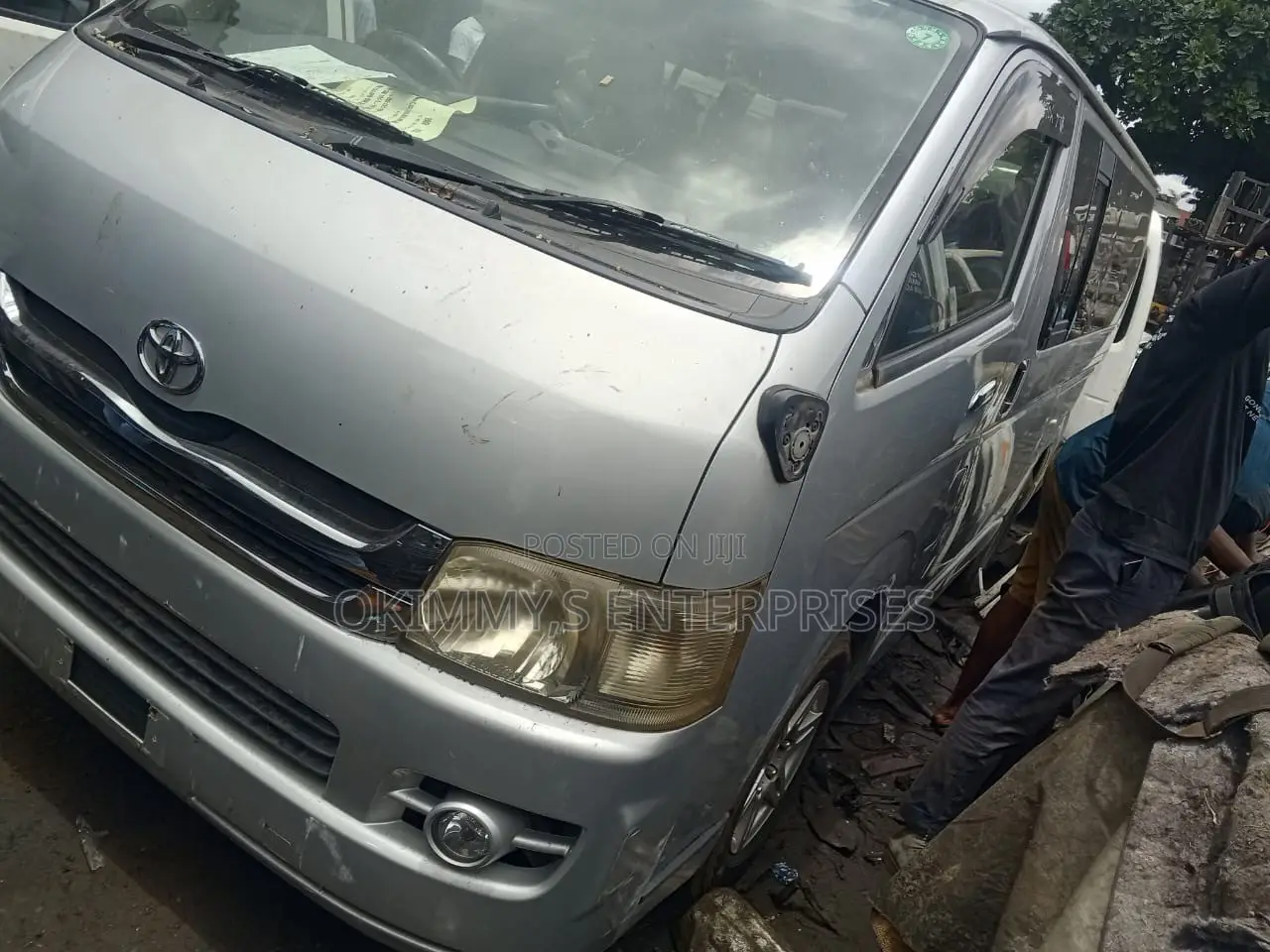 Toyota HiAce 2012 Silver