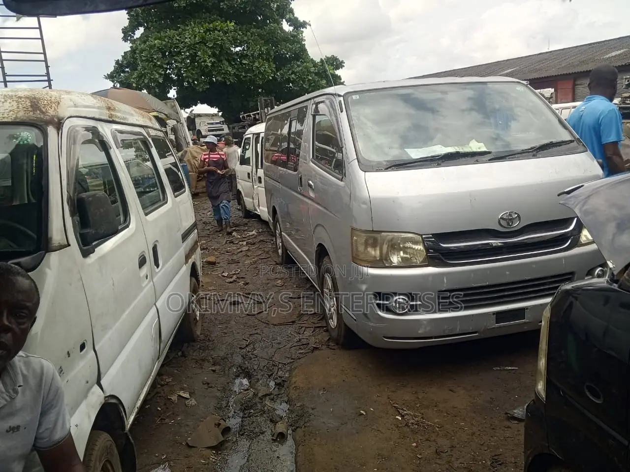 Toyota HiAce 2012 Silver