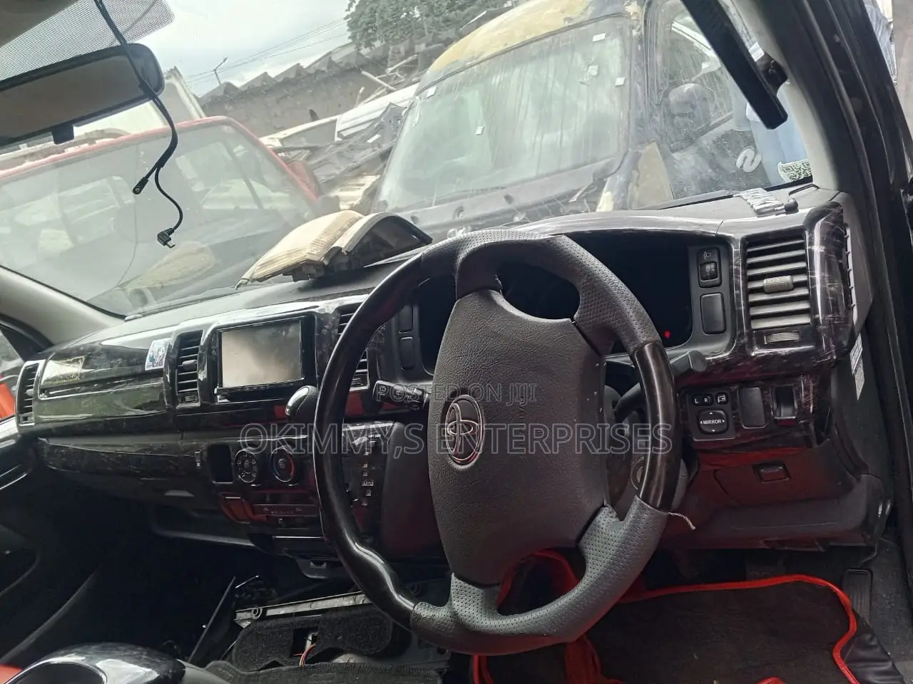 Toyota HiAce 2012 Silver