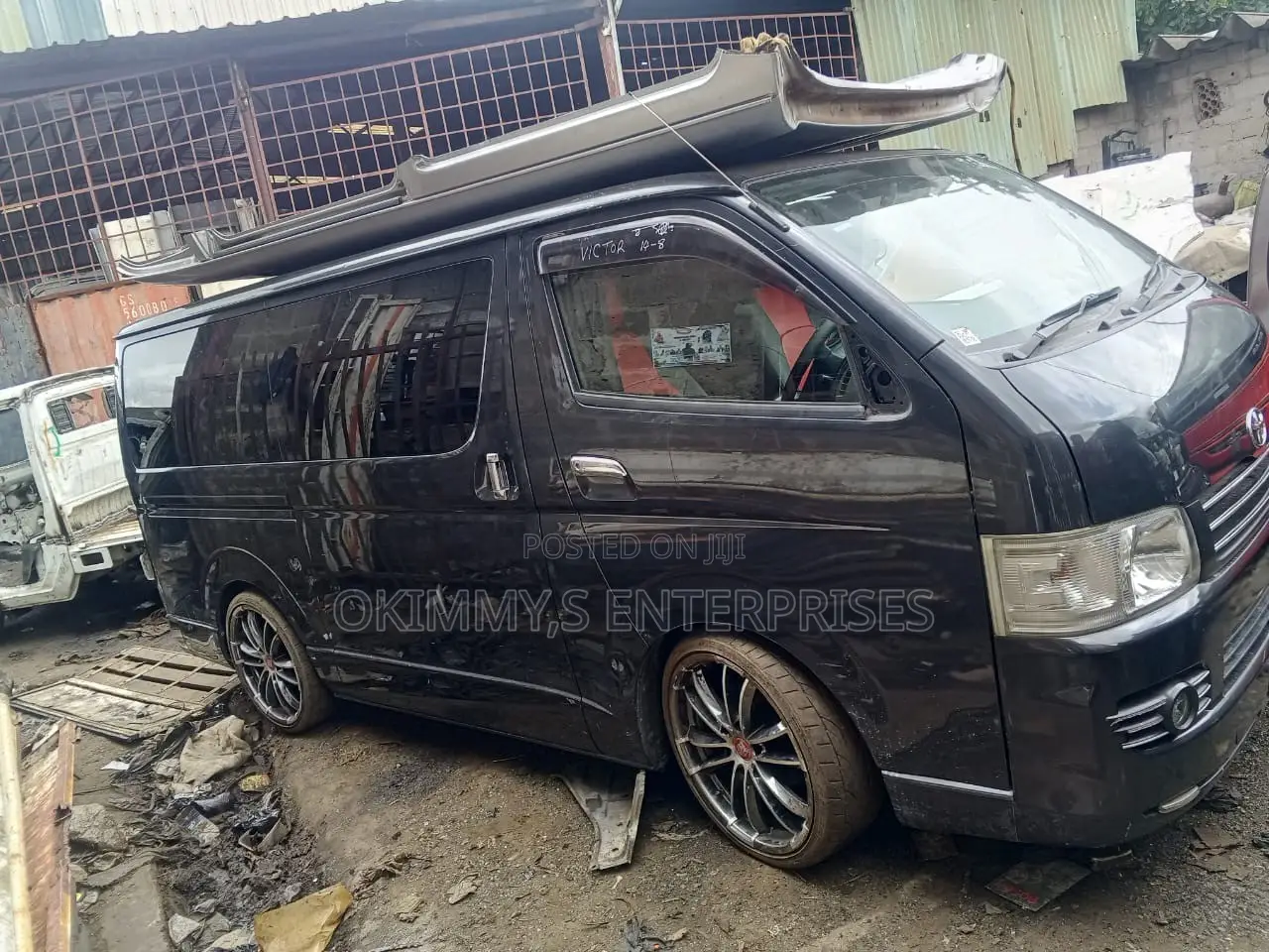 Toyota HiAce 2012 Silver