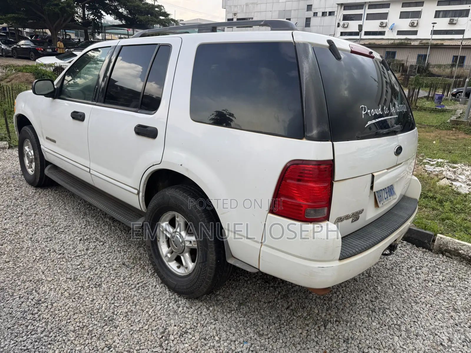 Ford Explorer 2004 White