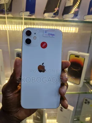 Apple iPhone 11 128 GB White