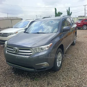 Toyota Highlander 2013 Gray