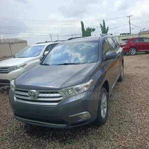 Toyota Highlander 2013 Gray