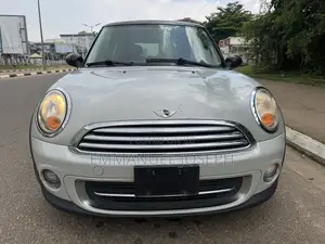 Mini Mini 2011 White