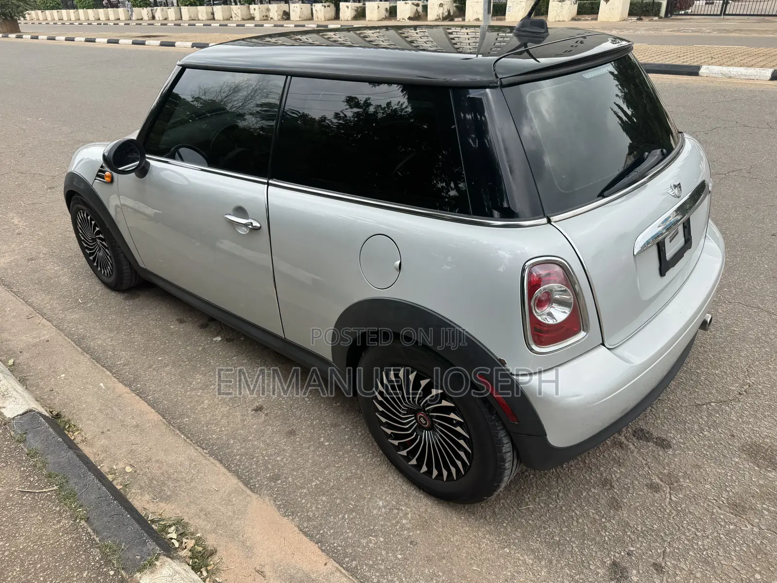 Mini Mini 2011 White