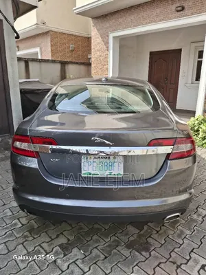 Jaguar XF 2010 Blue