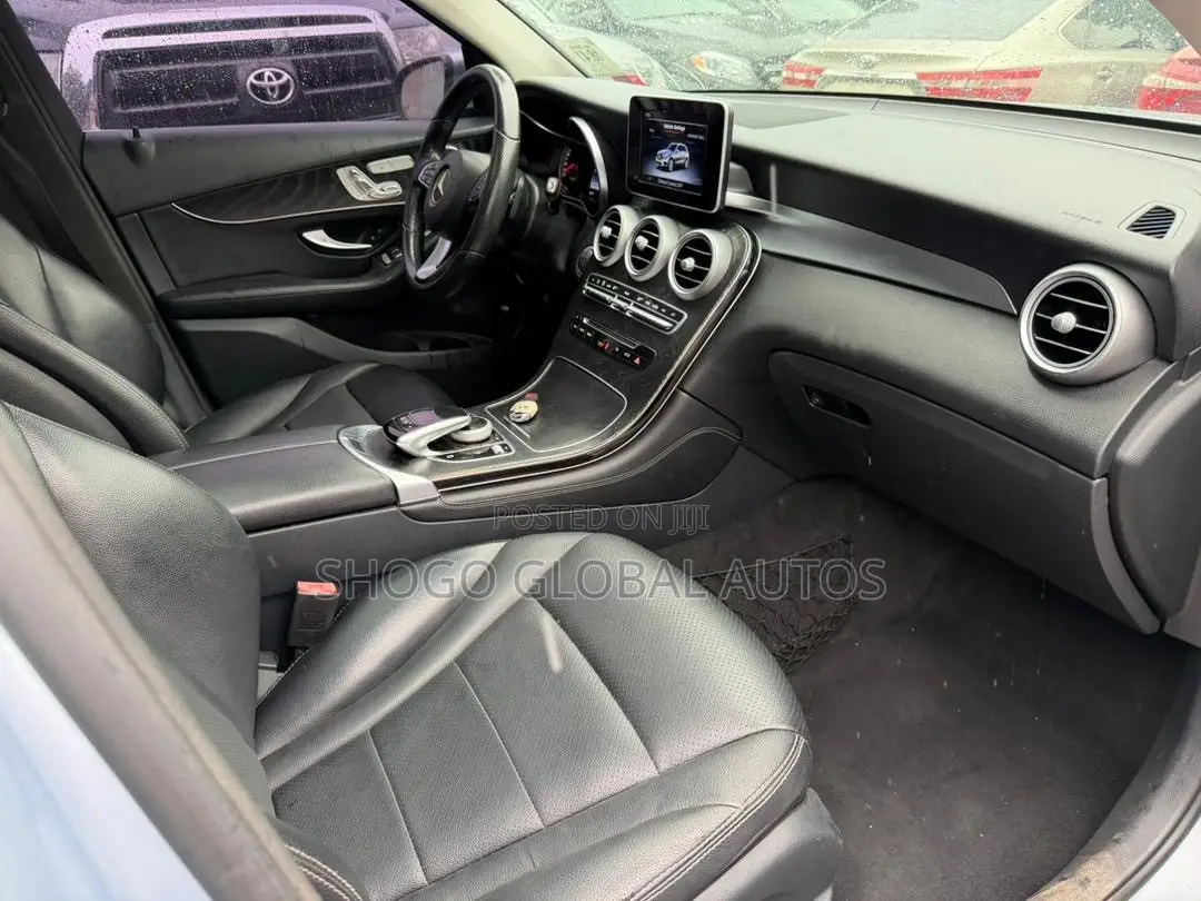 Mercedes-Benz GLC-Class 2016 Silver