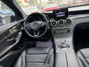 Mercedes-Benz GLC-Class 2017 Black