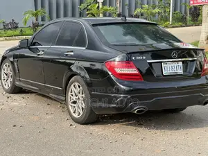 Mercedes-Benz C300 Luxury Sedan AWD (3.0L 6cyl 7A) 2008 Black