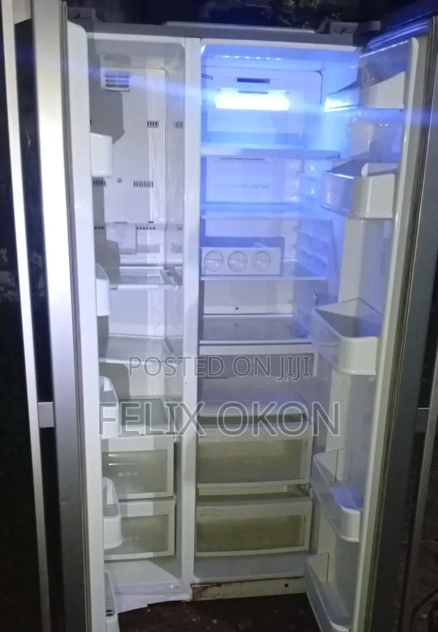 581 L Double Door Refrigerator - LG